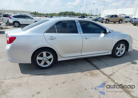 2012 Toyota Camry Se z USA, uszkodzony, nr VIN 4T1BF1FK5CU084430